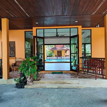 Villa Chaya Khao Lak Bagian luar foto
