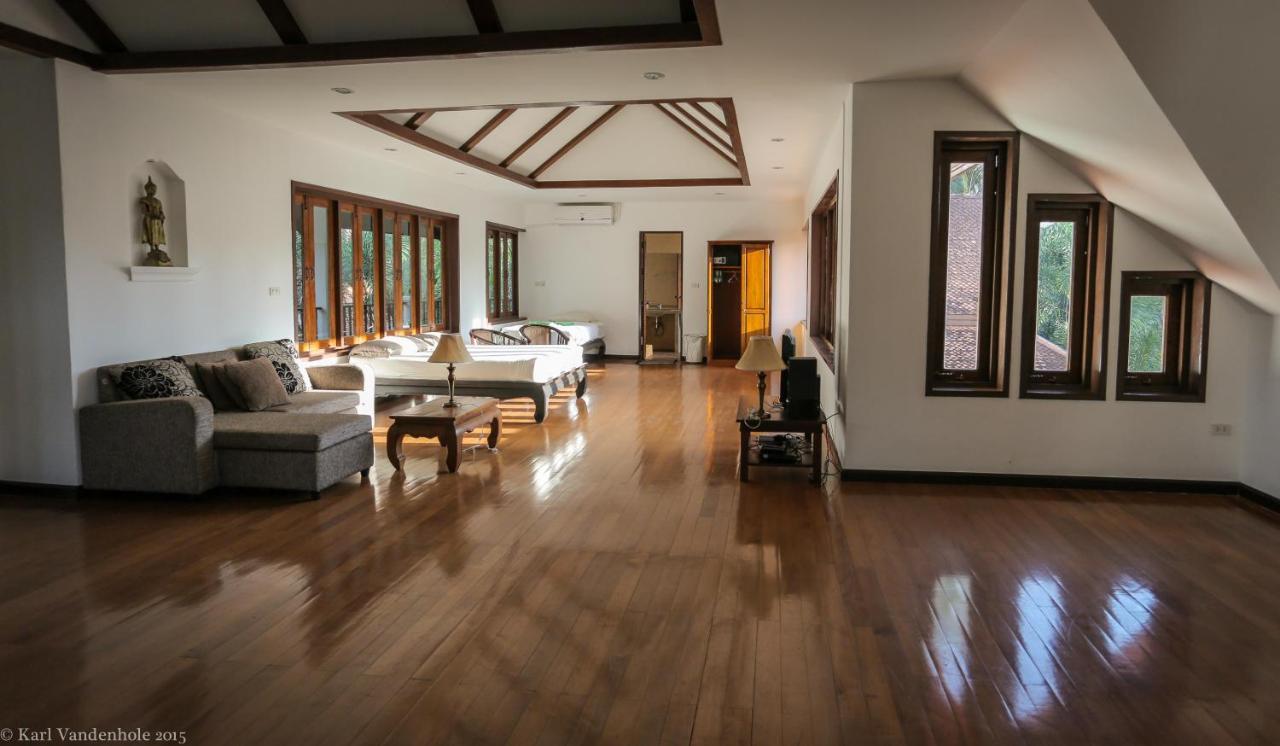 Villa Chaya Khao Lak Bagian luar foto