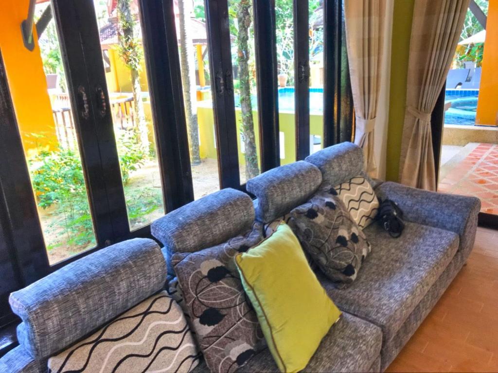 Villa Chaya Khao Lak Bagian luar foto