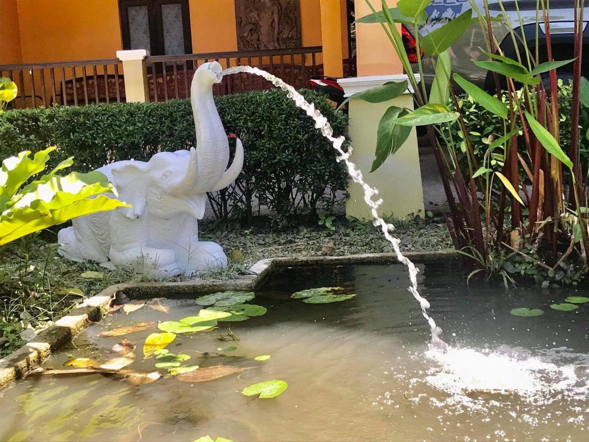 Villa Chaya Khao Lak Bagian luar foto