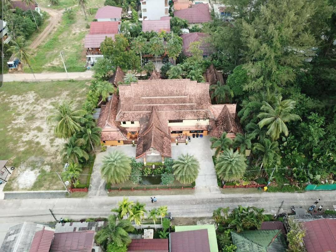 Villa Chaya Khao Lak Bagian luar foto