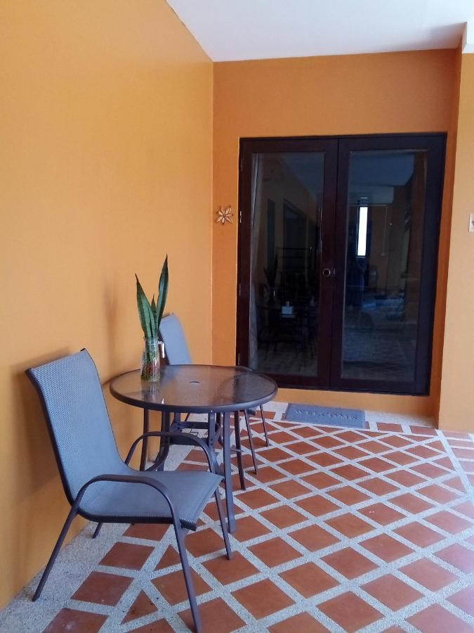 Villa Chaya Khao Lak Bagian luar foto