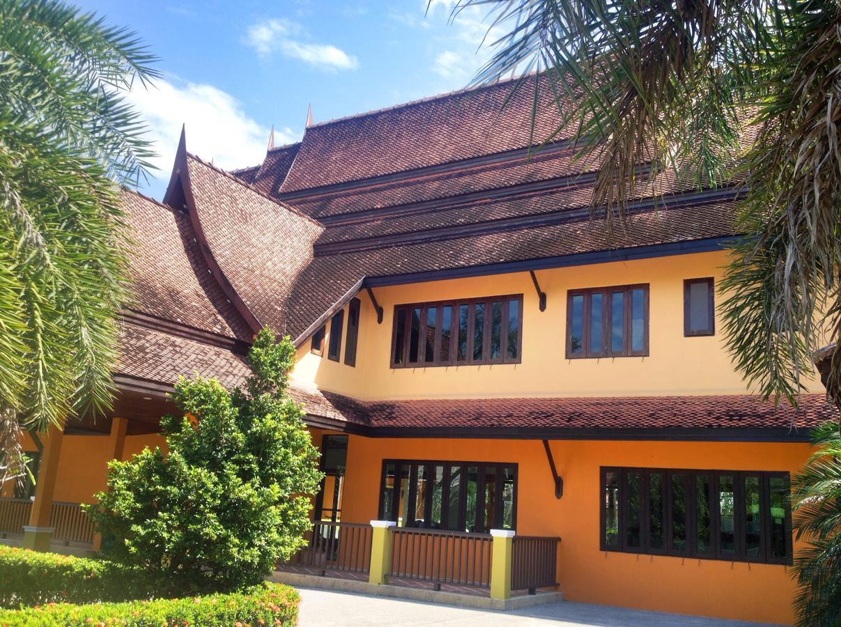 Villa Chaya Khao Lak Bagian luar foto
