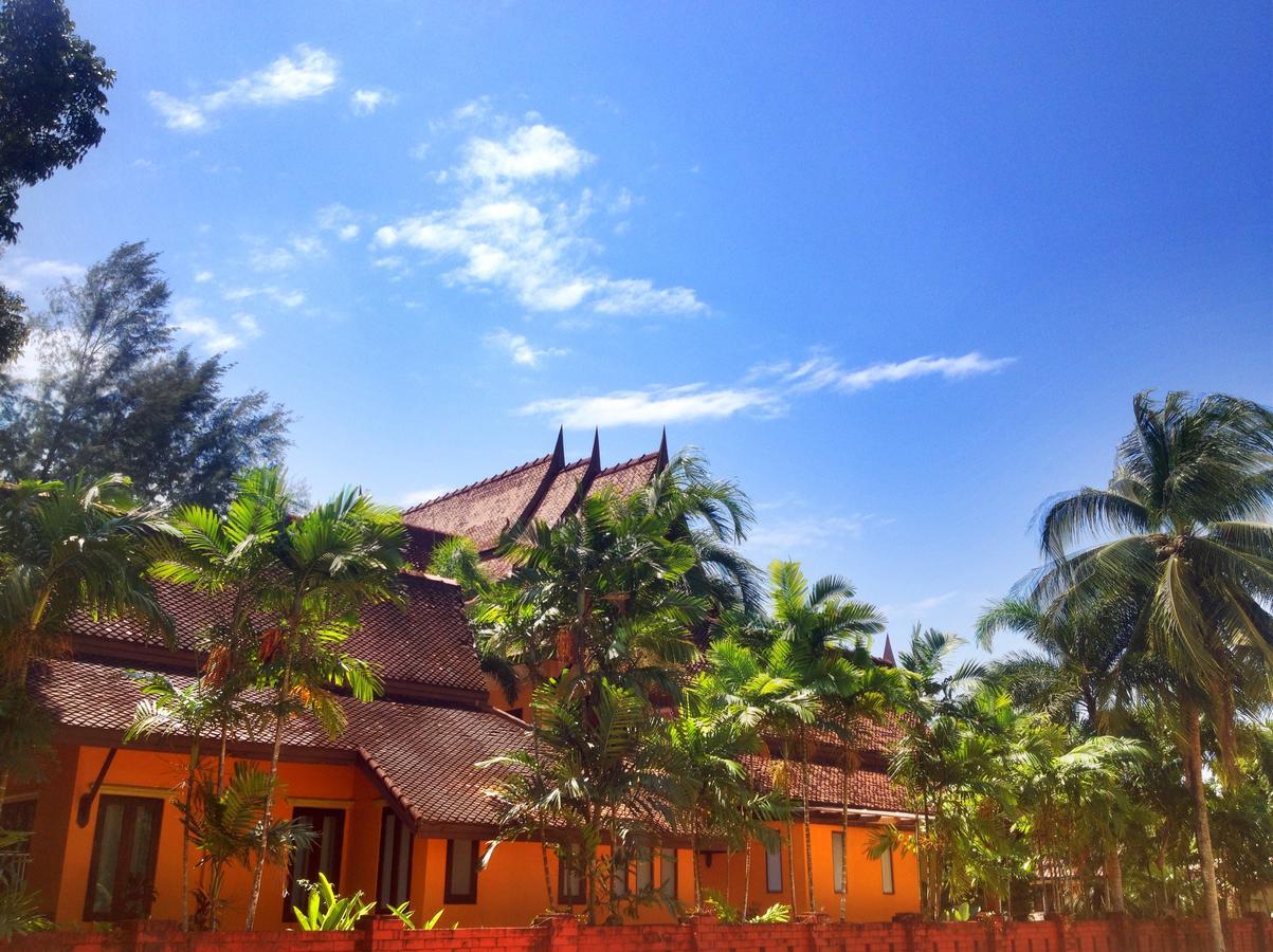 Villa Chaya Khao Lak Bagian luar foto