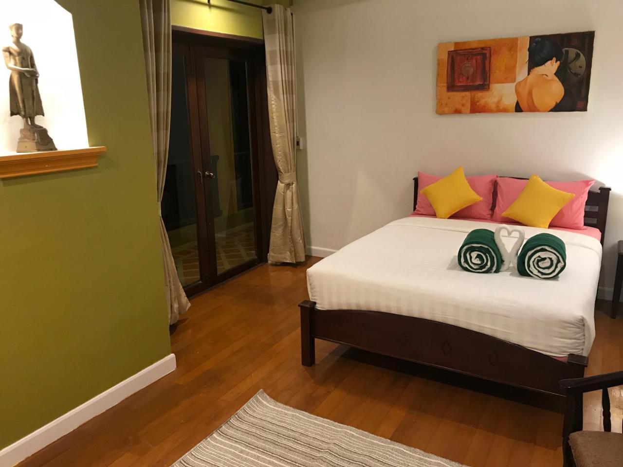 Villa Chaya Khao Lak Bagian luar foto